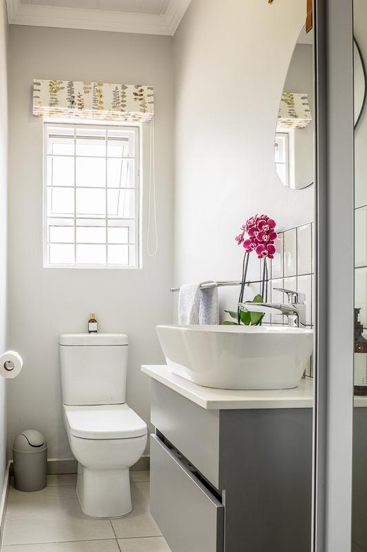 3 Bedroom Property for Sale in Britannia Bay Western Cape